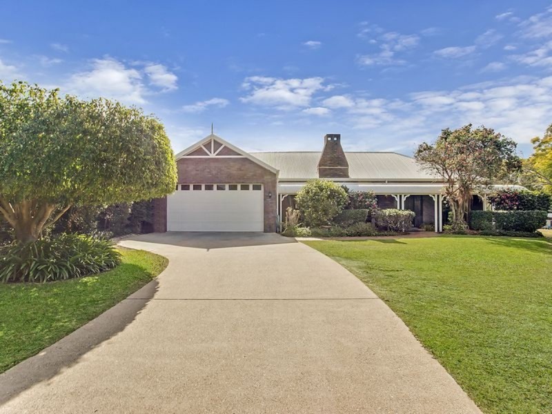 11 Oak Street, Nerang QLD 4211