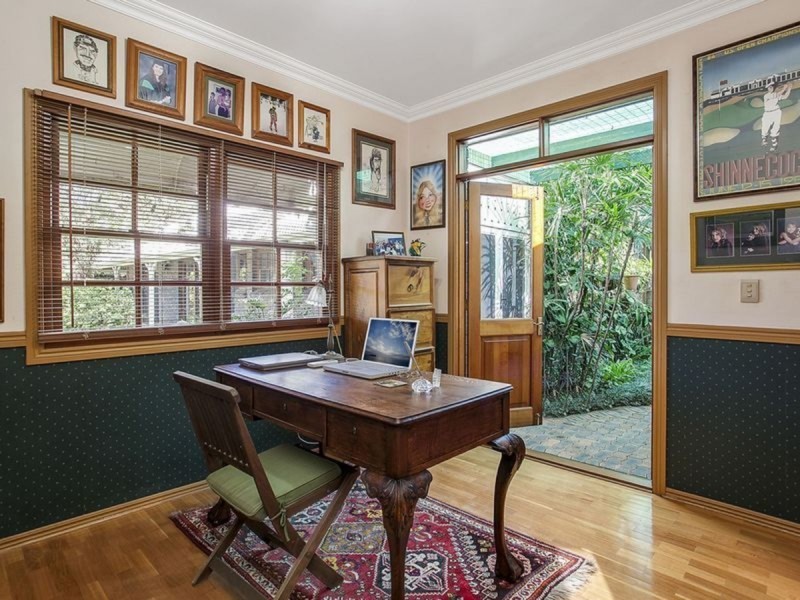 11 Oak Street, Nerang QLD 4211