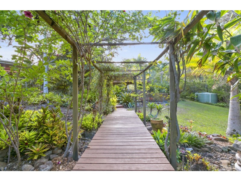 1 Byfield Court, Nerang QLD 4211