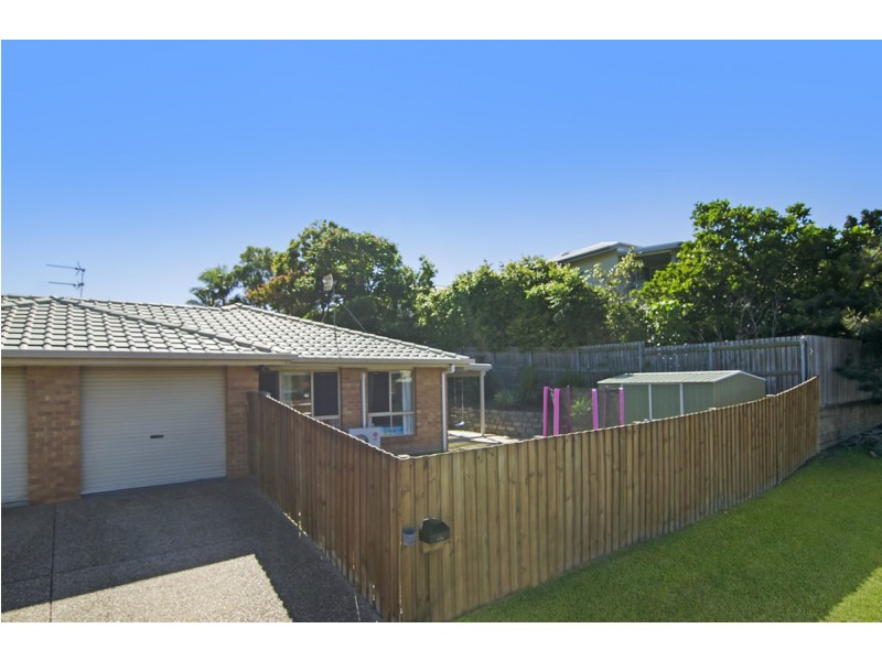 1/239 Government Road, Labrador QLD 4215