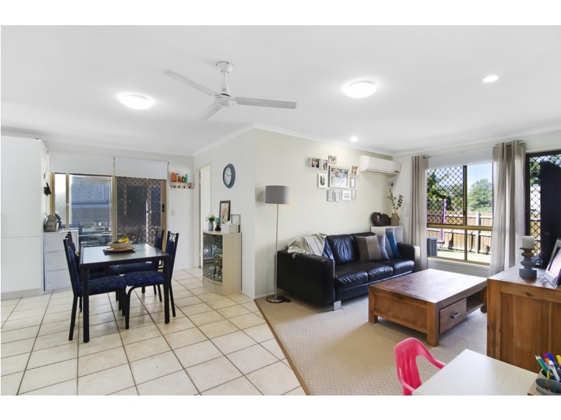 1/239 Government Road, Labrador QLD 4215