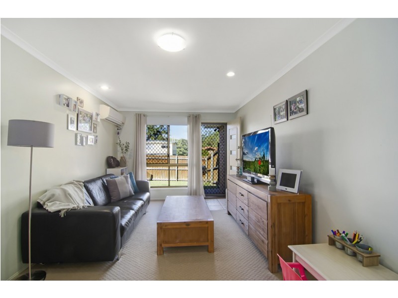 1/239 Government Road, Labrador QLD 4215