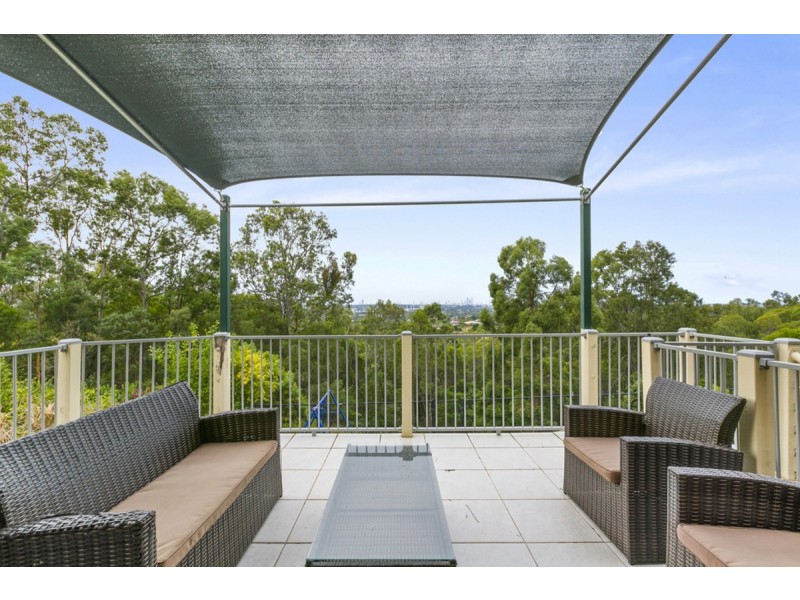 106 Armstrong Way, Highland Park QLD 4211