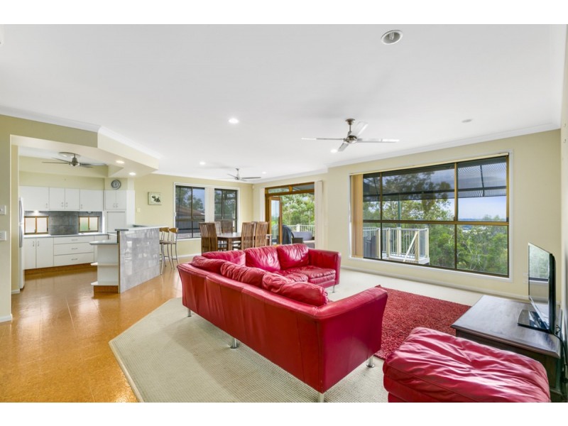 106 Armstrong Way, Highland Park QLD 4211