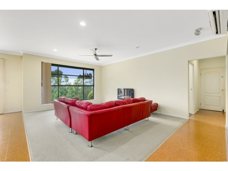 106 Armstrong Way, Highland Park QLD 4211