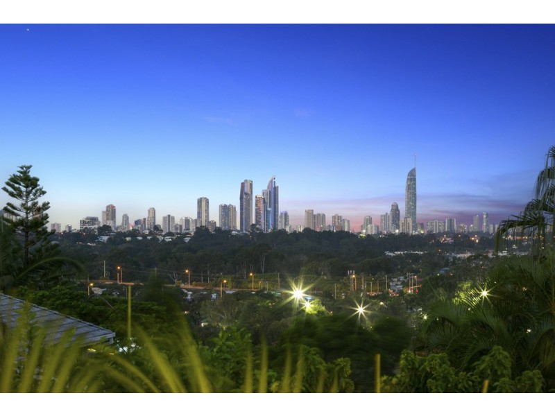 3 Wideview Court, Carrara QLD 4211