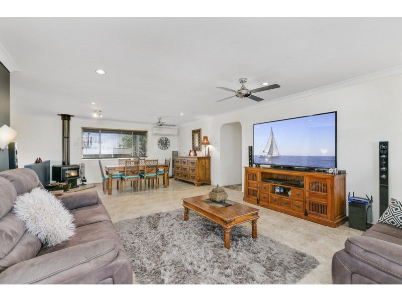 3 Wideview Court, Carrara QLD 4211