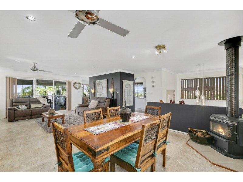 3 Wideview Court, Carrara QLD 4211