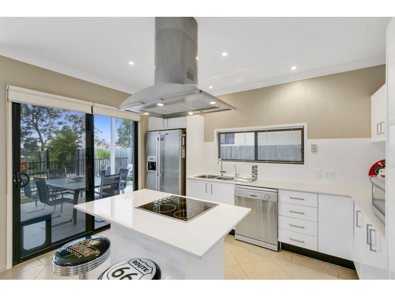 19 Zane Street, Molendinar QLD 4214