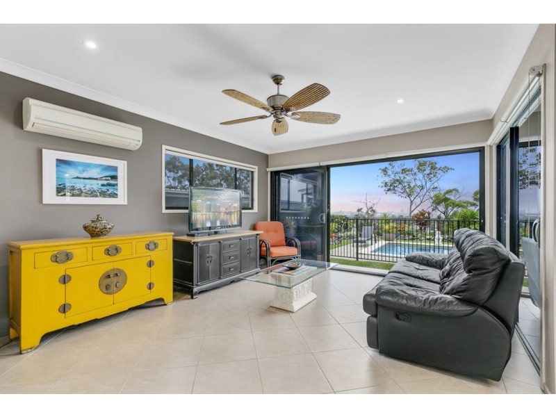 19 Zane Street, Molendinar QLD 4214