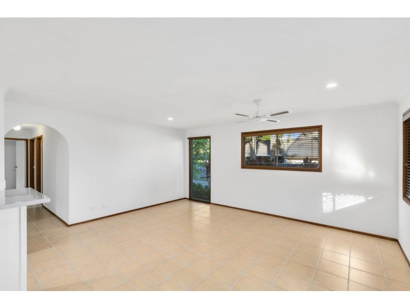 1/56 Nerang-Broadbeach Road, Nerang QLD 4211