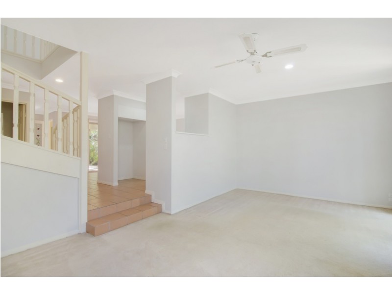 52/152 Palm Meadows Drive, Carrara QLD 4211