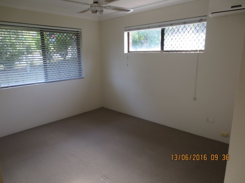 37 Plateau Crescent, Carrara QLD 4211