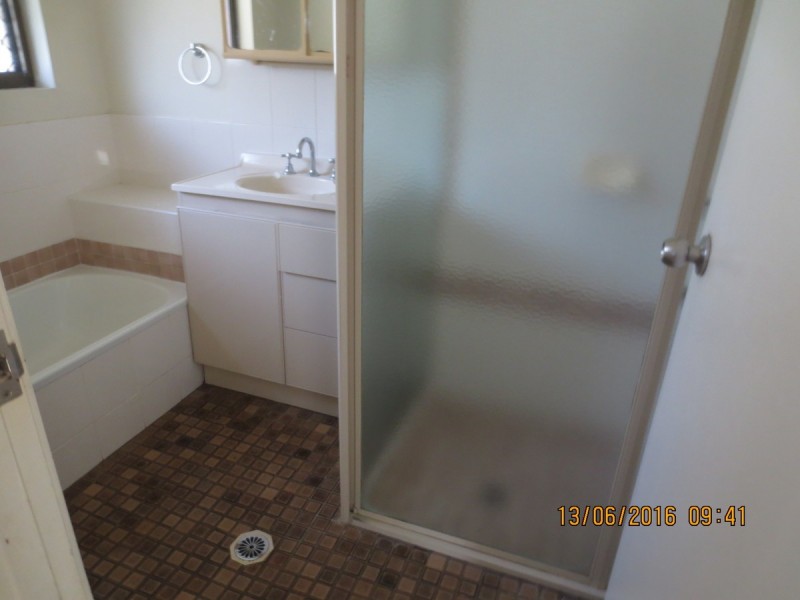 37 Plateau Crescent, Carrara QLD 4211