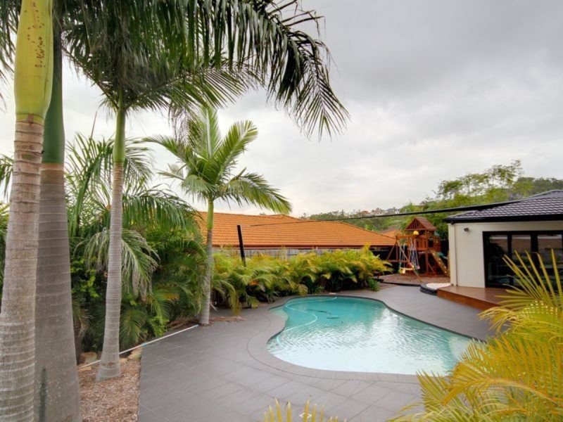 7 Bellavista Close, Highland Park QLD 4211
