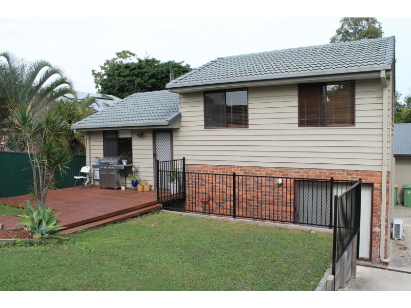 1/8 Onyx Court, Carrara QLD 4211