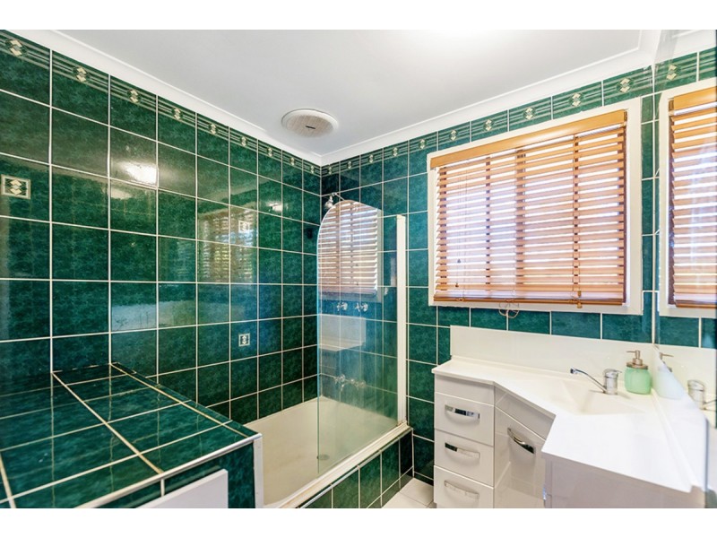 1/8 Onyx Court, Carrara QLD 4211