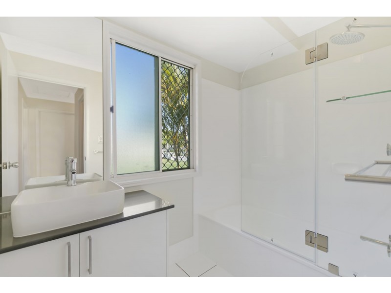 50/2 St Kevins Avenue, Benowa QLD 4217