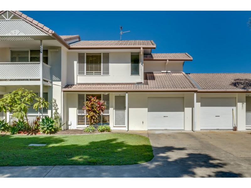 50/2 St Kevins Avenue, Benowa QLD 4217