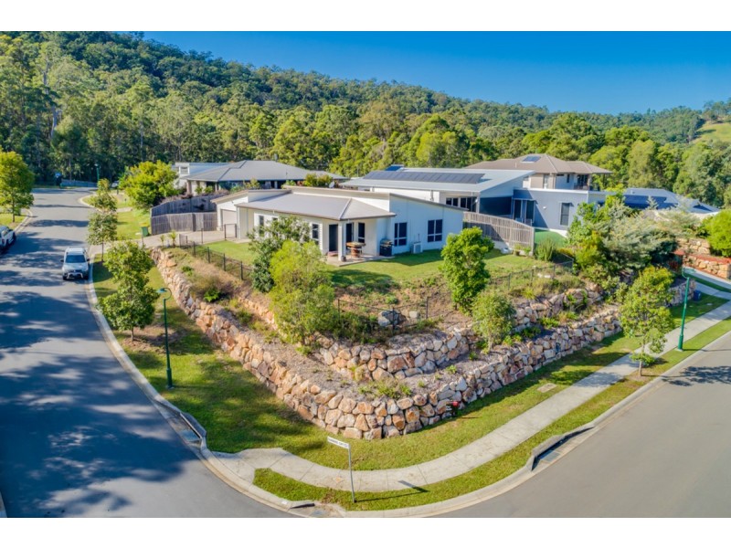 1 Sunbird Court, Gilston QLD 4211