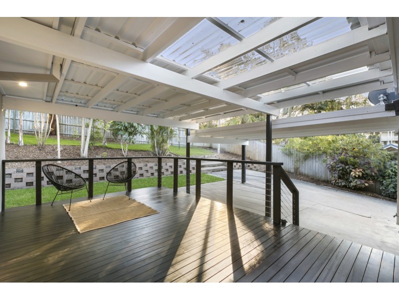 11 Marble Drive, Carrara QLD 4211