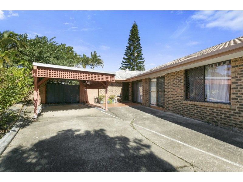 2/9 Jean Street, Labrador QLD 4215