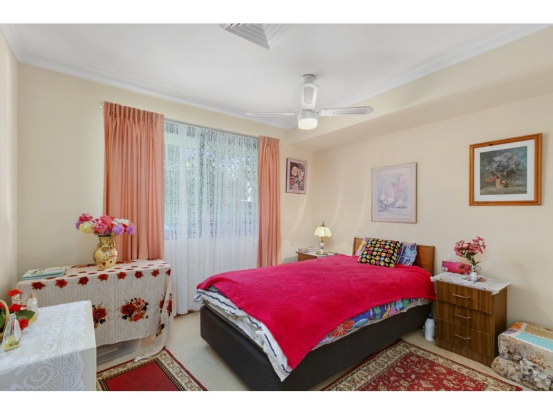 2/9 Jean Street, Labrador QLD 4215