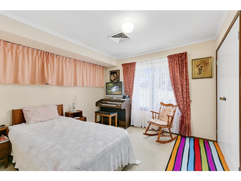 2/9 Jean Street, Labrador QLD 4215