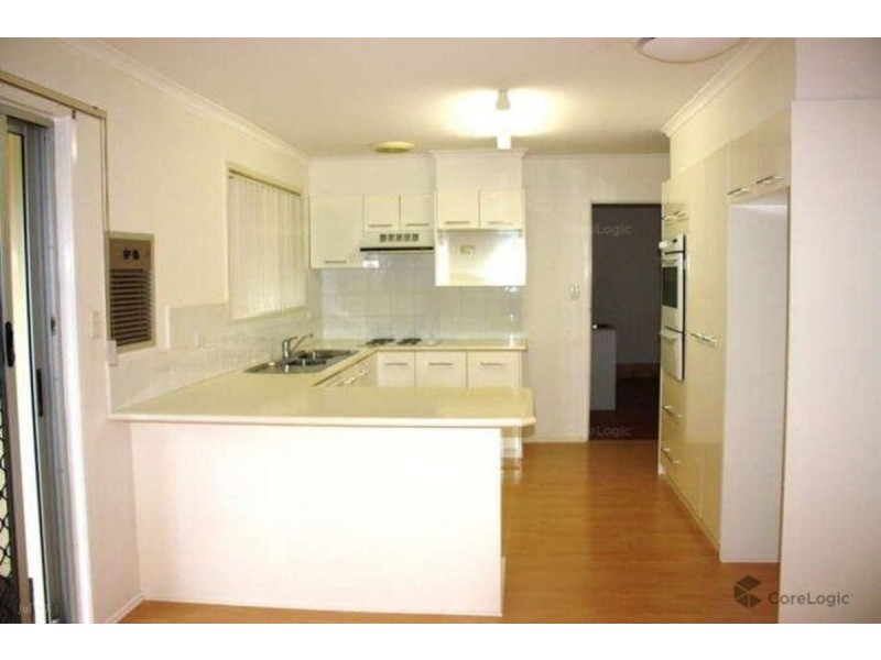 4 Kanni Court, Ashmore QLD 4214