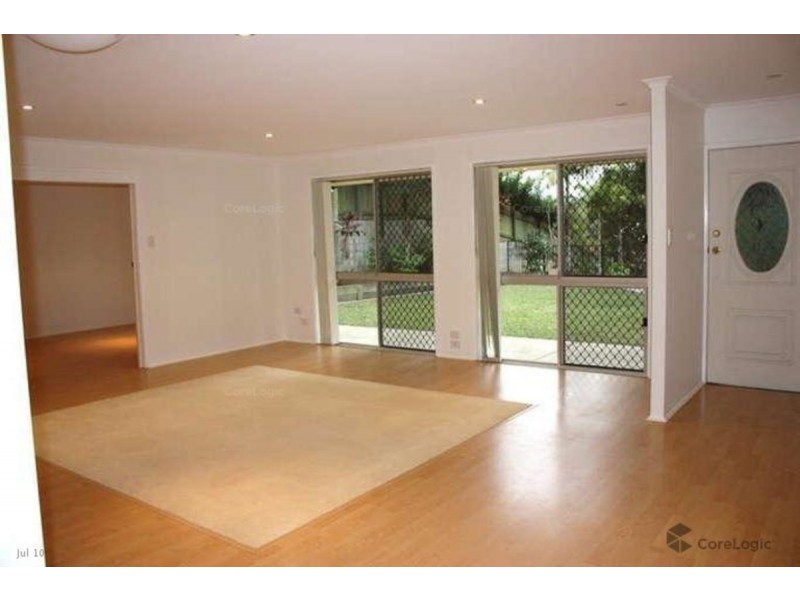 4 Kanni Court, Ashmore QLD 4214