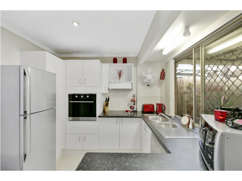 1/12 Ogilvie Crescent, Nerang QLD 4211