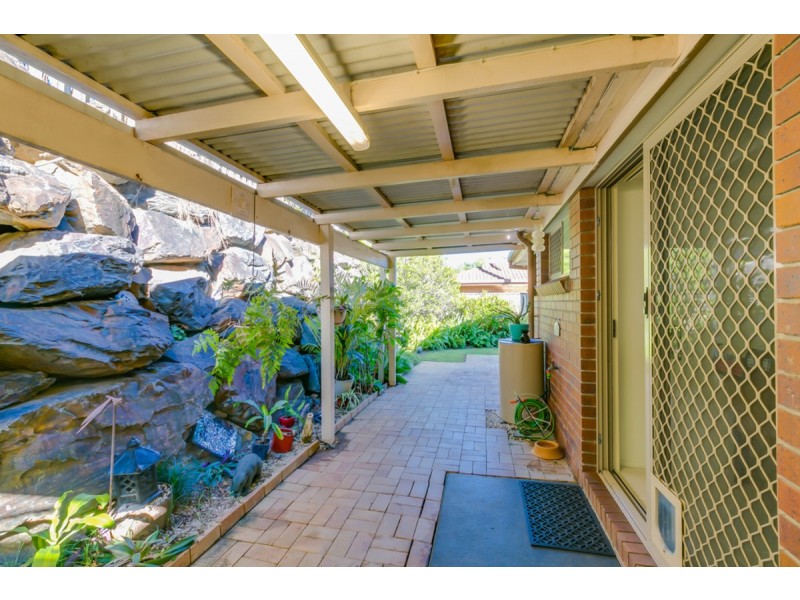 1/12 Ogilvie Crescent, Nerang QLD 4211