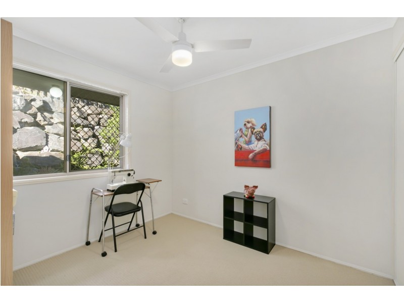 1/12 Ogilvie Crescent, Nerang QLD 4211