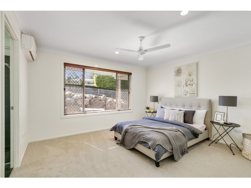 5 Arthur Payne Court, Worongary QLD 4213