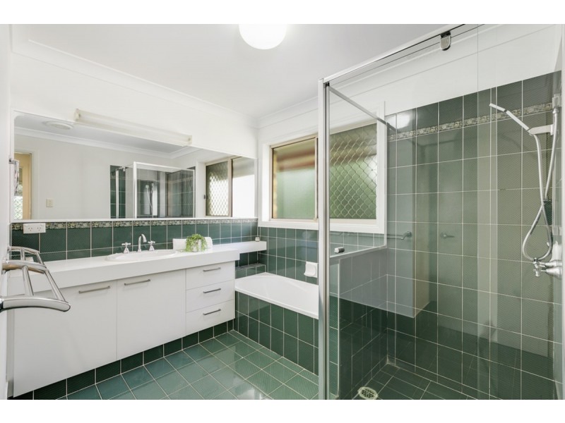 5 Arthur Payne Court, Worongary QLD 4213