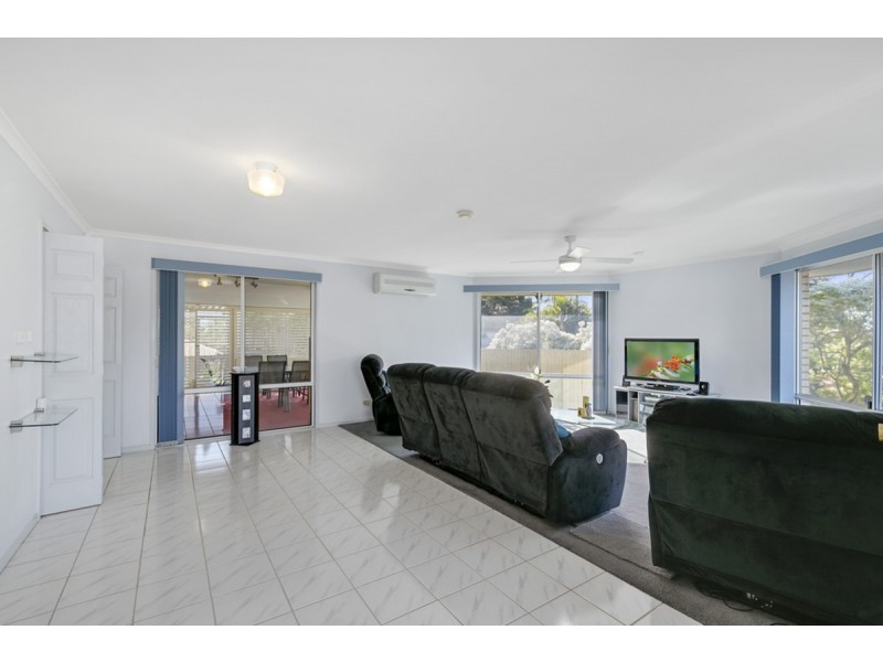 61 Kincaid Drive, Highland Park QLD 4211