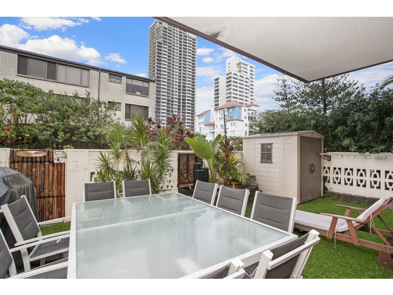 2/29 Old Burleigh Road, Surfers Paradise QLD 4217