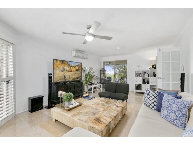 94 Armstrong Way, Highland Park QLD 4211