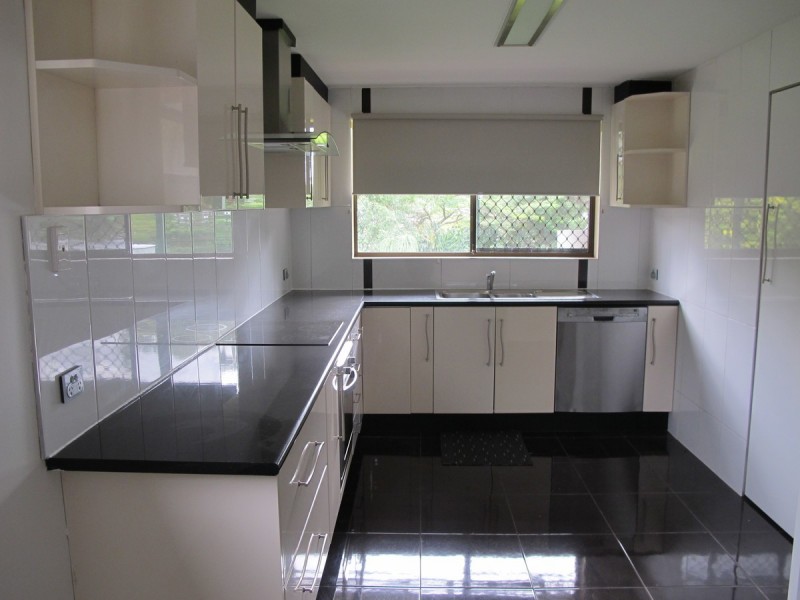 15 Mortensen Road, Nerang QLD 4211