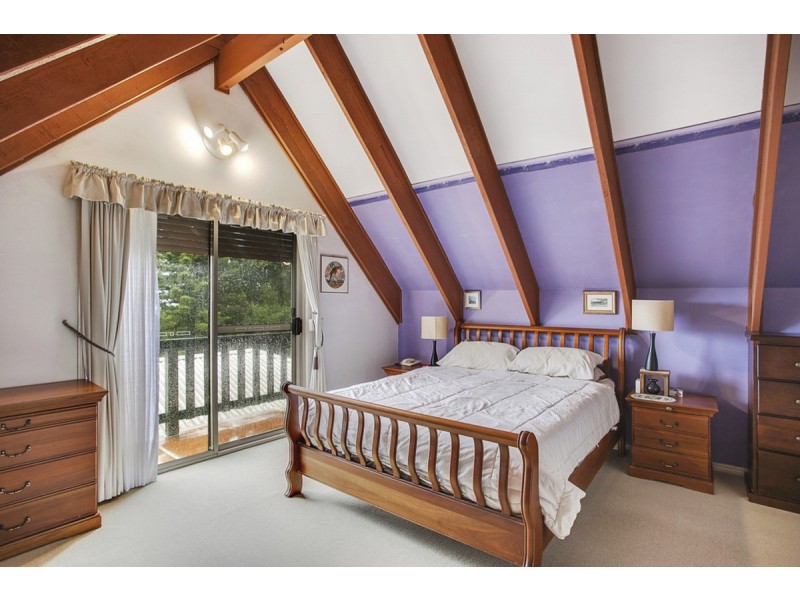 9 Loop Road, Lower Beechmont QLD 4211