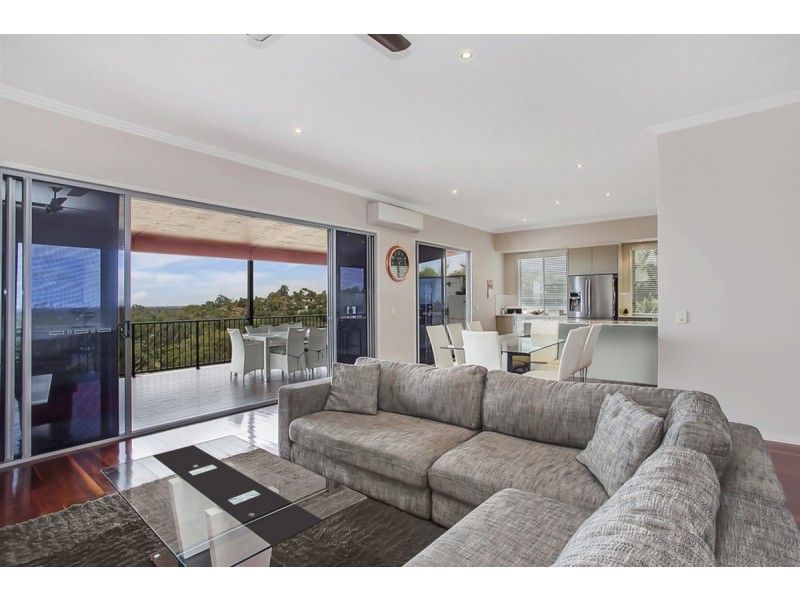 30 Convery Crescent, Highland Park QLD 4211