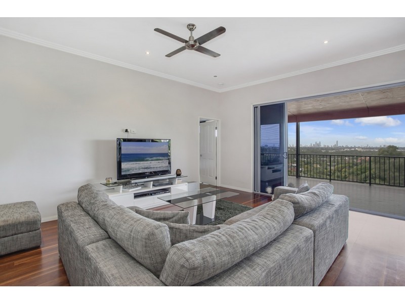 30 Convery Crescent, Highland Park QLD 4211