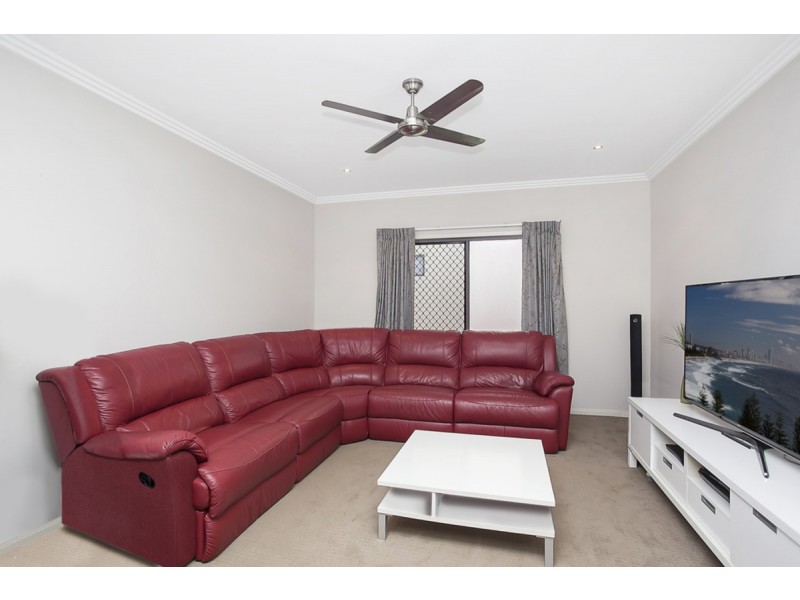 30 Convery Crescent, Highland Park QLD 4211