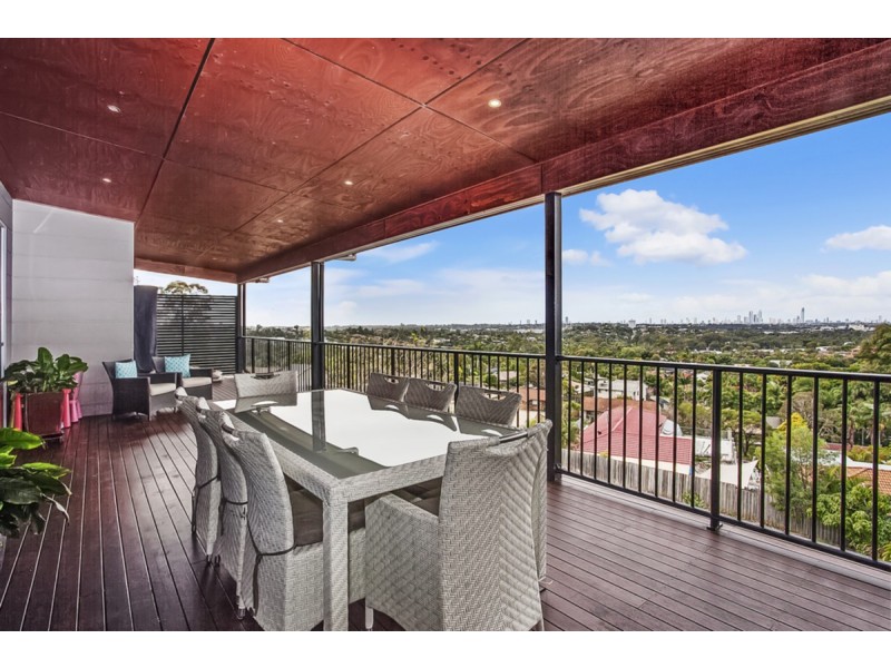 30 Convery Crescent, Highland Park QLD 4211