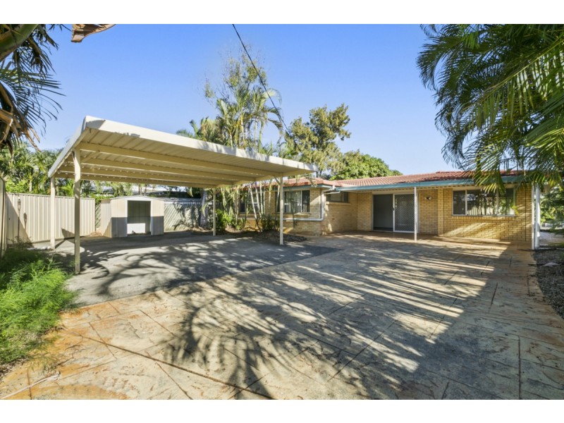 36 Poinciana Boulevard, Broadbeach Waters QLD 4218