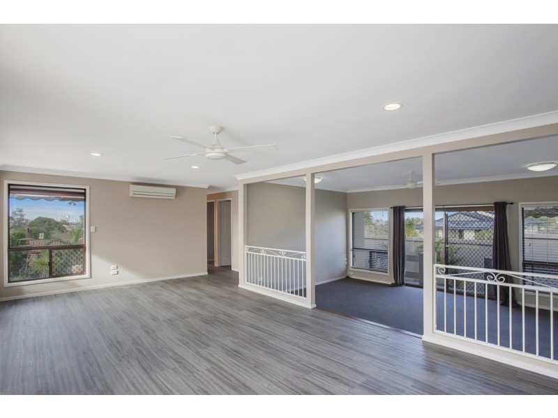 1 Jindabyne Court, Highland Park QLD 4211