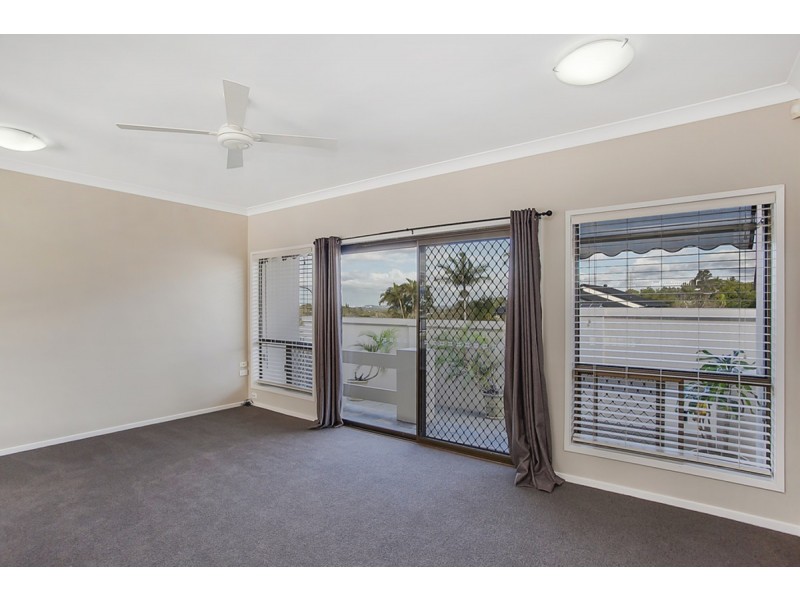 1 Jindabyne Court, Highland Park QLD 4211