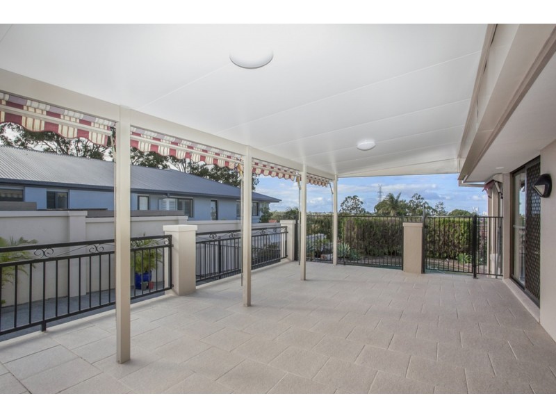 1 Jindabyne Court, Highland Park QLD 4211