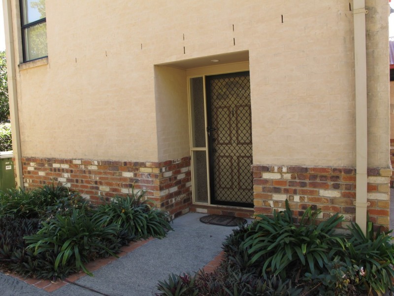 1/16 Martin Street, Nerang QLD 4211