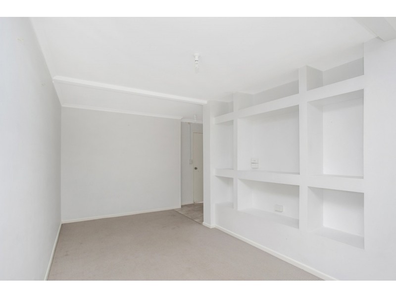 228 Bayview Street, Runaway Bay QLD 4216